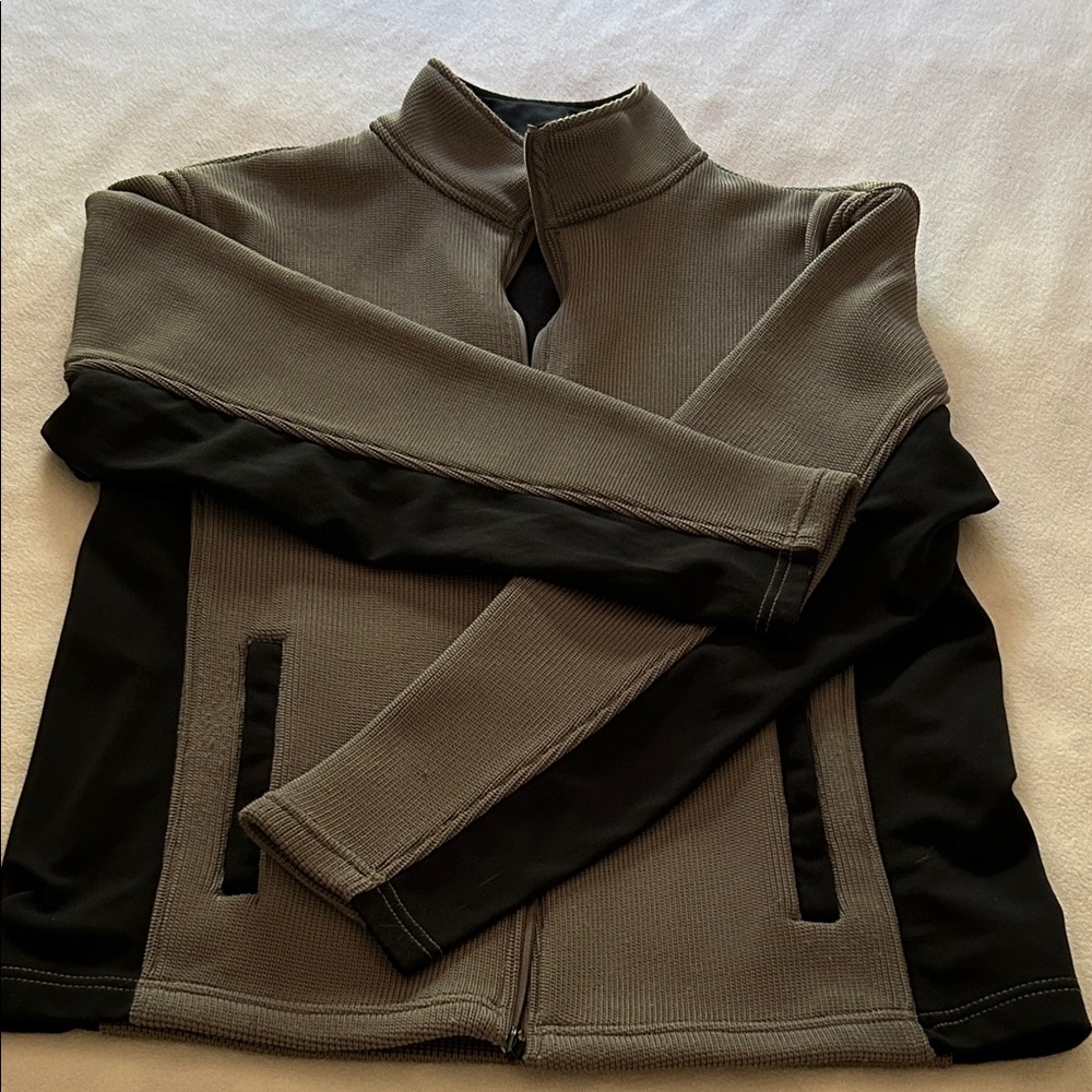 Alpine Design Gray Knit Full Zip Performance Jack… - image 4